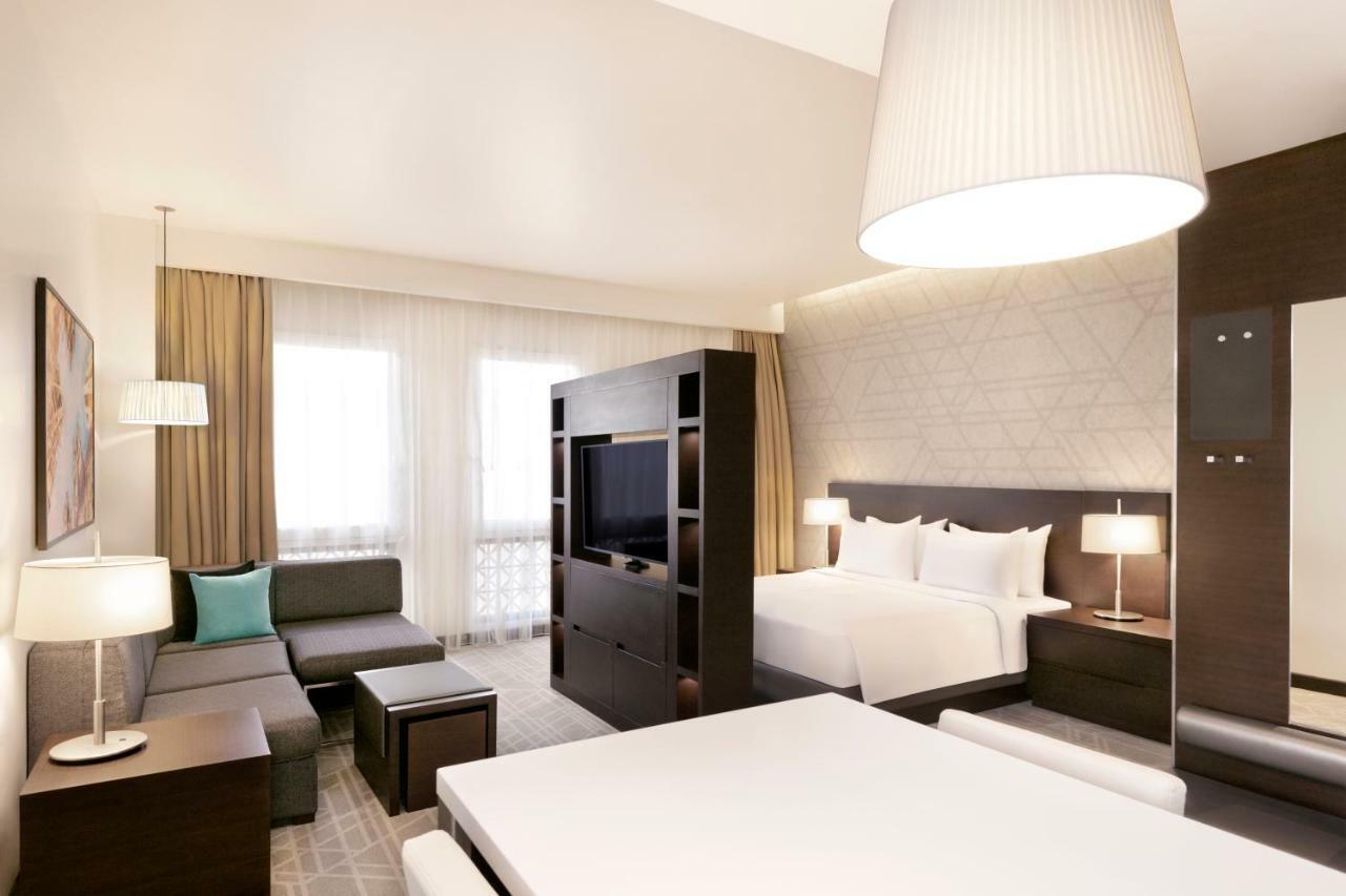 Hyatt Place Dubai Wasl District Residences Экстерьер фото